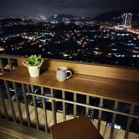 The Netizen #Cheras#C180#Mrt#9Person Stay#Staycation 3 Bed Rooms Exterior photo