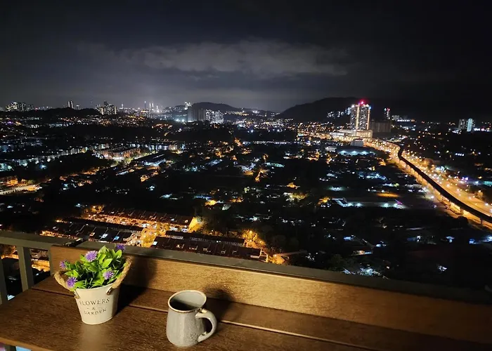 The Netizen #Cheras#C180#Mrt#9Person Stay#Staycation 3 Bed Rooms