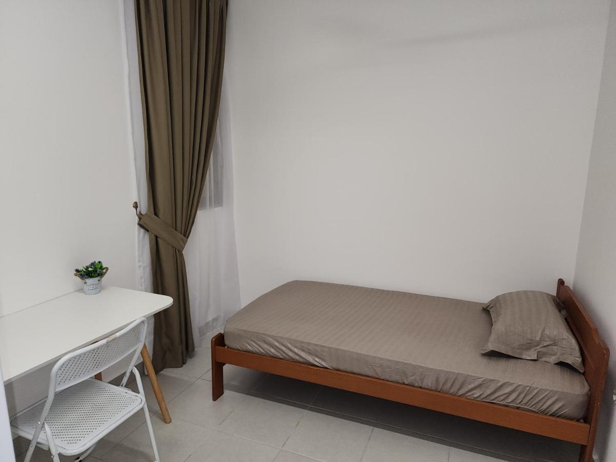 The Netizen #cheras#c180#mrt#9person Stay#staycation 3 Bed * Cheras