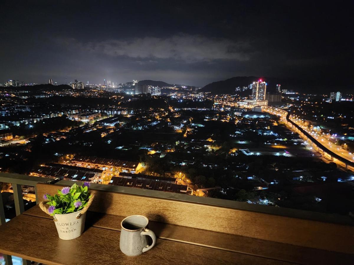 The Netizen #cheras#c180#mrt#9person Stay#staycation 3 Bed *